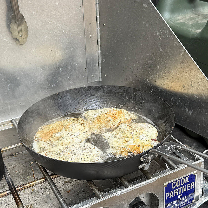 Load image into Gallery viewer, 8&quot; &amp; 10&quot; Carbon Skillets with Lids &amp; Bag COMBO
