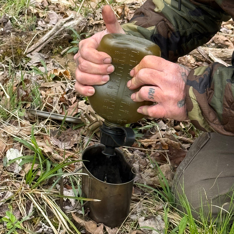 Translucent Canteen & M01 Cartridge
