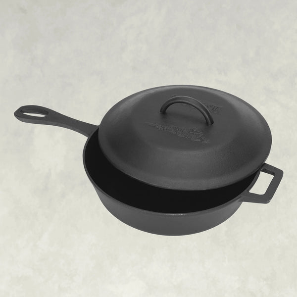 Bayou Classic 4-qt Cast Iron Dutch Oven with Lid - Black, Oven Safe,  Non-Stick, Seasoned for Easy Cleaning and Rust Resistance