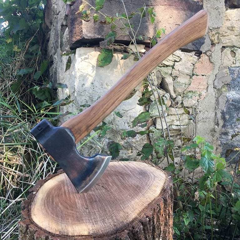 Best Bushcraft Axes: How To Choose a Camping Axe – BeaverCraft Tools